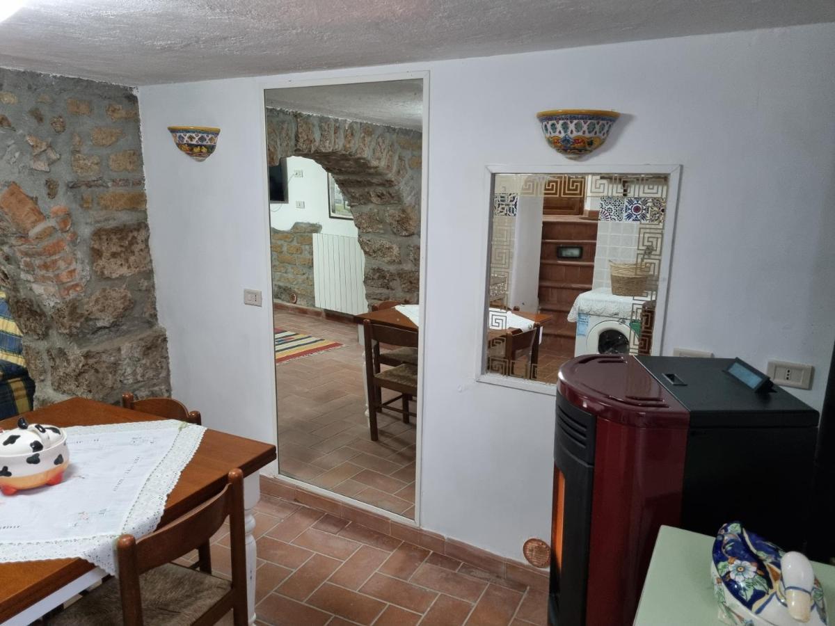 Casa Vacanze Nives Tuscania Extérieur photo