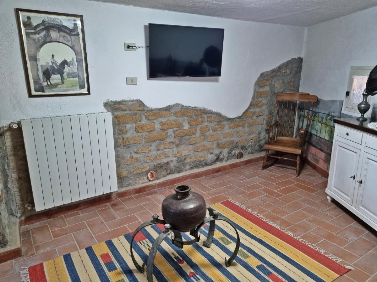 Casa Vacanze Nives Tuscania Extérieur photo